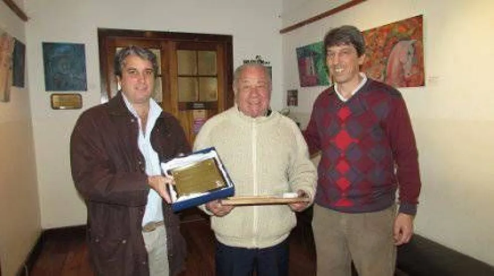 Reconocimiento para locutor de la ciudad
