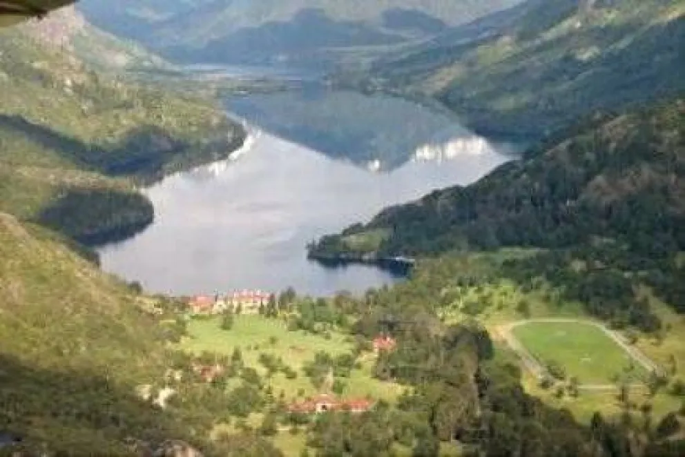 Vuelven a reclamar por acceso a Lago Escondido