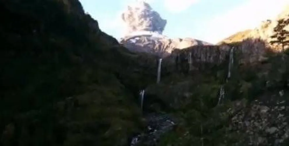 Video: un turista registró la primera erupción del volcán