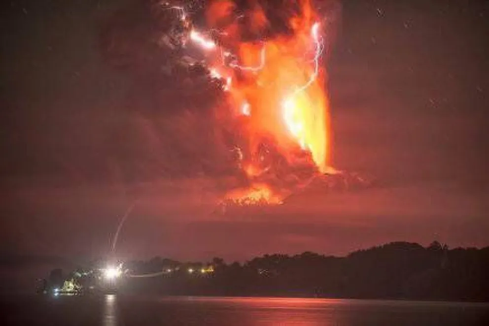 Nueva erupción del Calbuco durante la madrugada