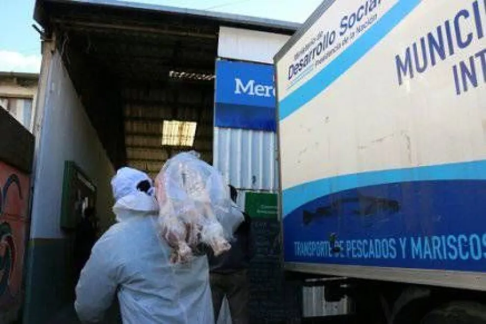 Sigue venta de chivos en el Mercado Comunitario