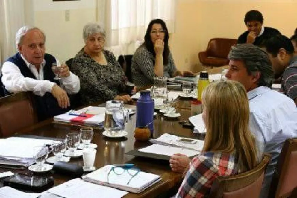 Ausencia de concejales opositores destraba creación de Secretaría Tributaria