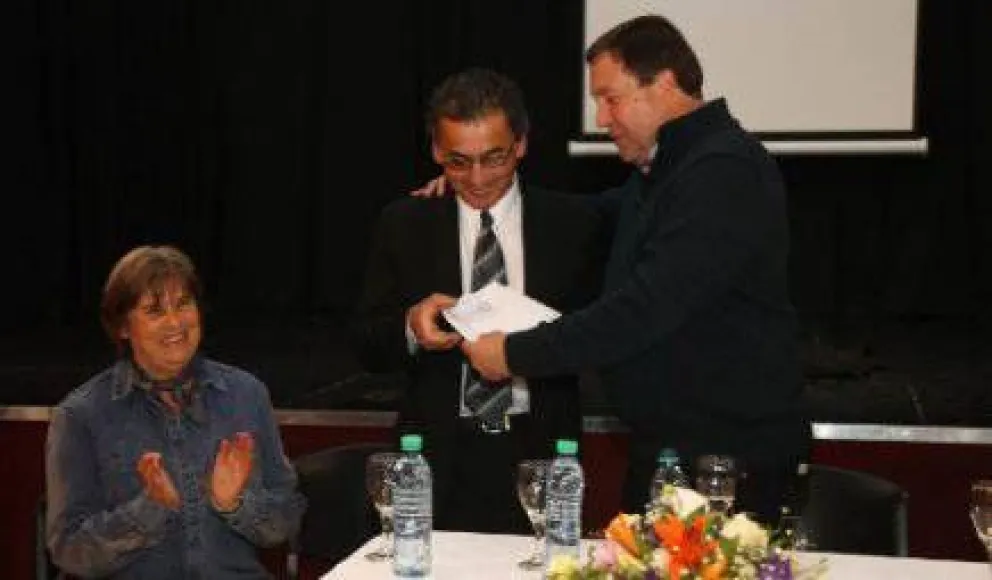 Escuela de Dina Huapi construirá su SUM
