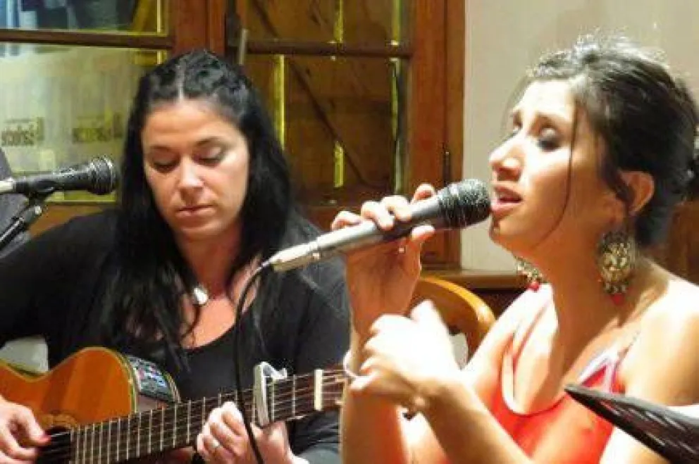 Belén Álvarez le dio brillo a la noche del viernes
