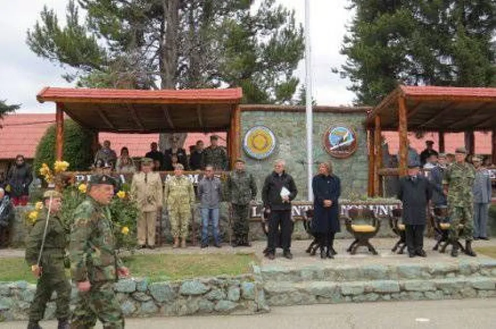 Escuela Militar de Montaña cumplió 51 años
