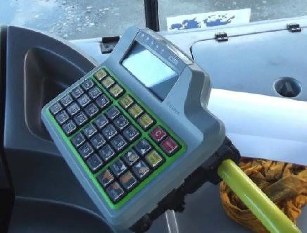 Colectivos de Bariloche ya tienen equipamiento para tarjeta Sube