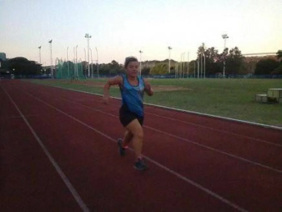 15 deportistas locales becados por la Municipalidad
