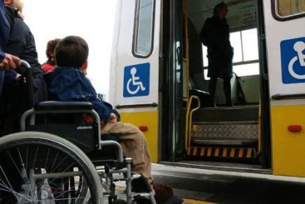 Parte de la nueva flota de Autobuses Santa Fe tuvo fallas