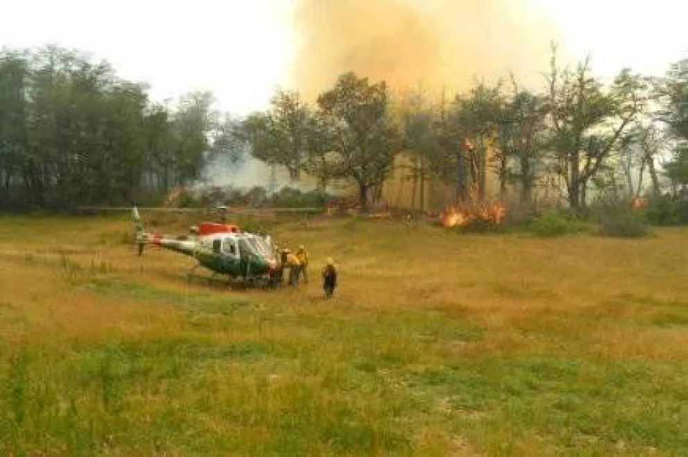 Habilitan acceso a áreas naturales afectadas por los incendios en Chubut