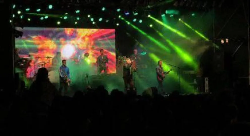 Los Pericos pusieron música al chocolate