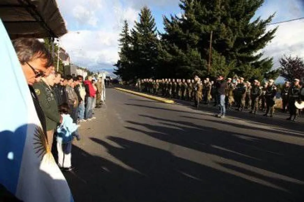 Ex combatientes tendrán un monumento en Puerto San Carlos