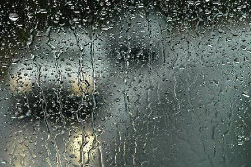 Miércoles con lluvia y viento