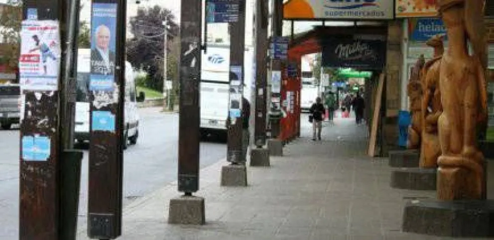Transporte y colegios, los más afectados por el paro