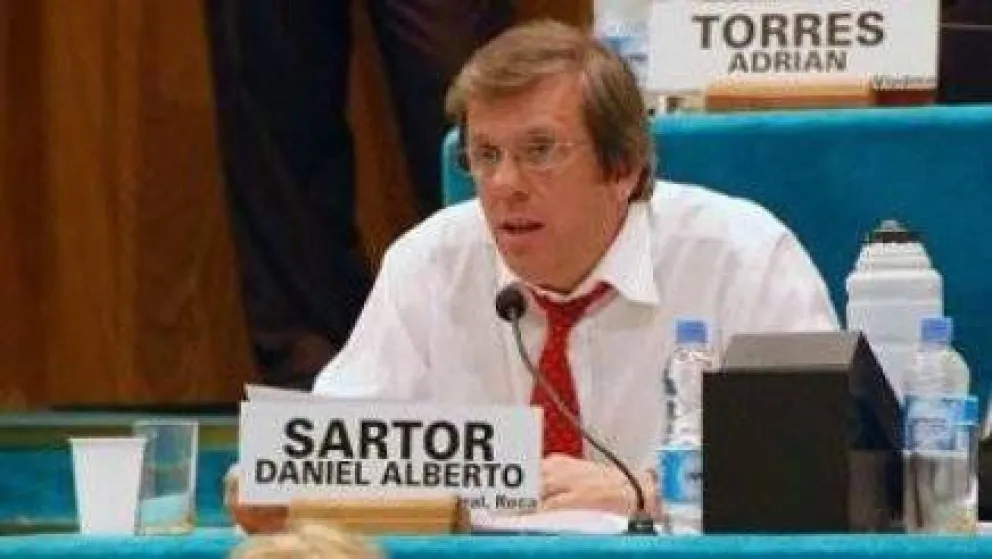 Sobreseen a Sartor en causa por enriquecimiento ilícito