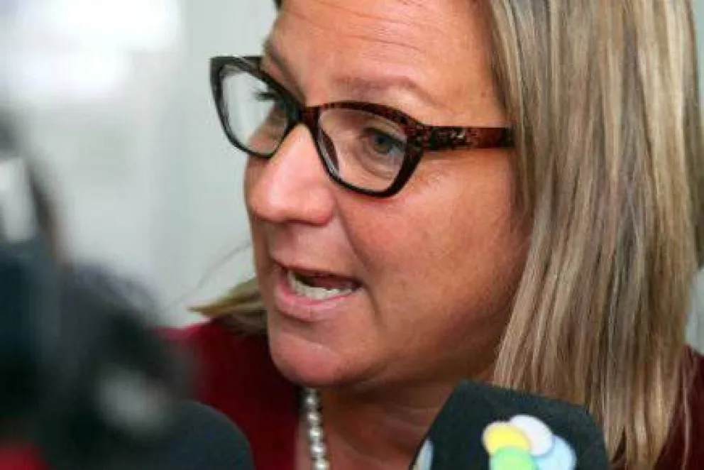 Martini evitó responder a Larraburu y destacó la "unidad" del PJ