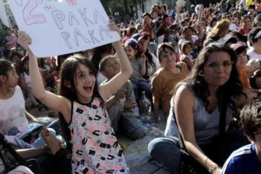Colorida kermés de Pakapaka para celebrar el cumpleaños del Centro Cívico