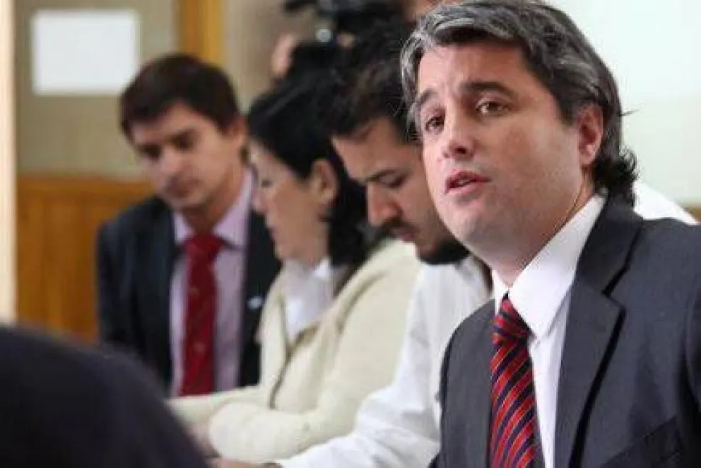 Licencia de integrante del Contralor disparó debate sobre su normativa