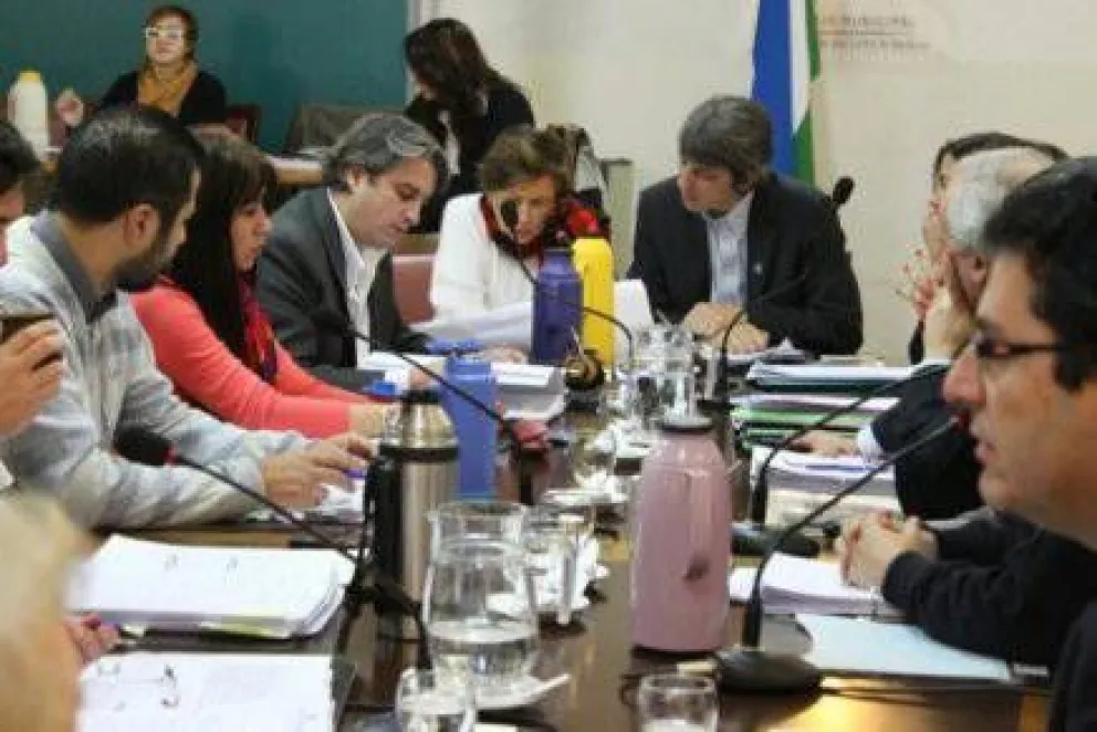 Concejo analiza creación de la Secretaría de Políticas Tributarias