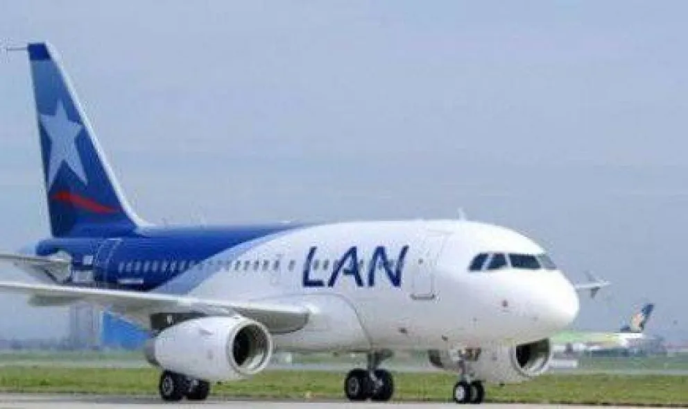 LAN cancela vuelos a Bariloche por conflicto gremial