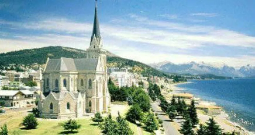 Proponen declarar "monumento histórico" a la Catedral de Bariloche