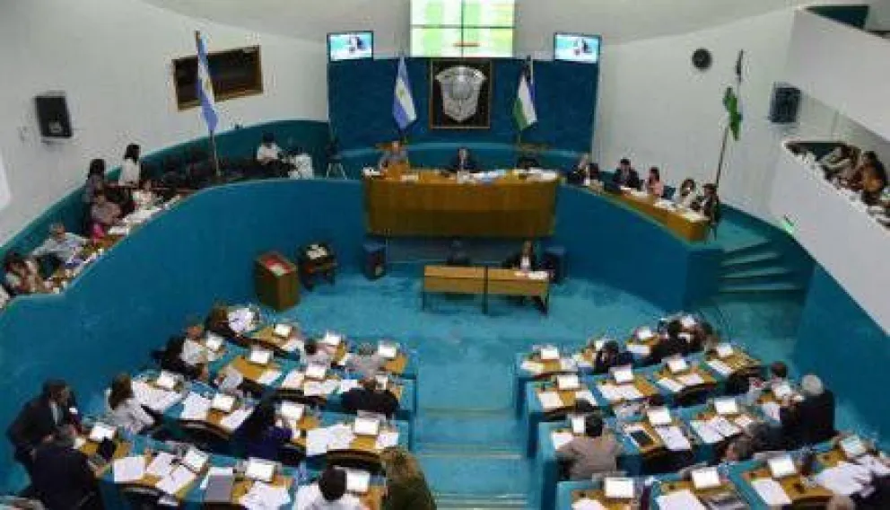 Estado indemnizará a empleados despedidos durante la dictadura