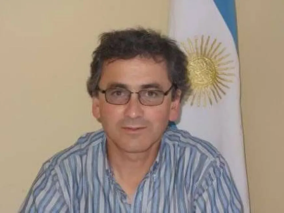 Designan en Dina Huapi funcionaria que vive en Pilcaniyeu