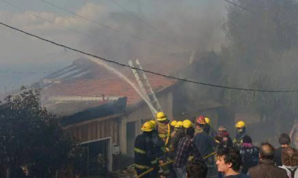 Gobernador duda de la “intencionalidad” de los incendios