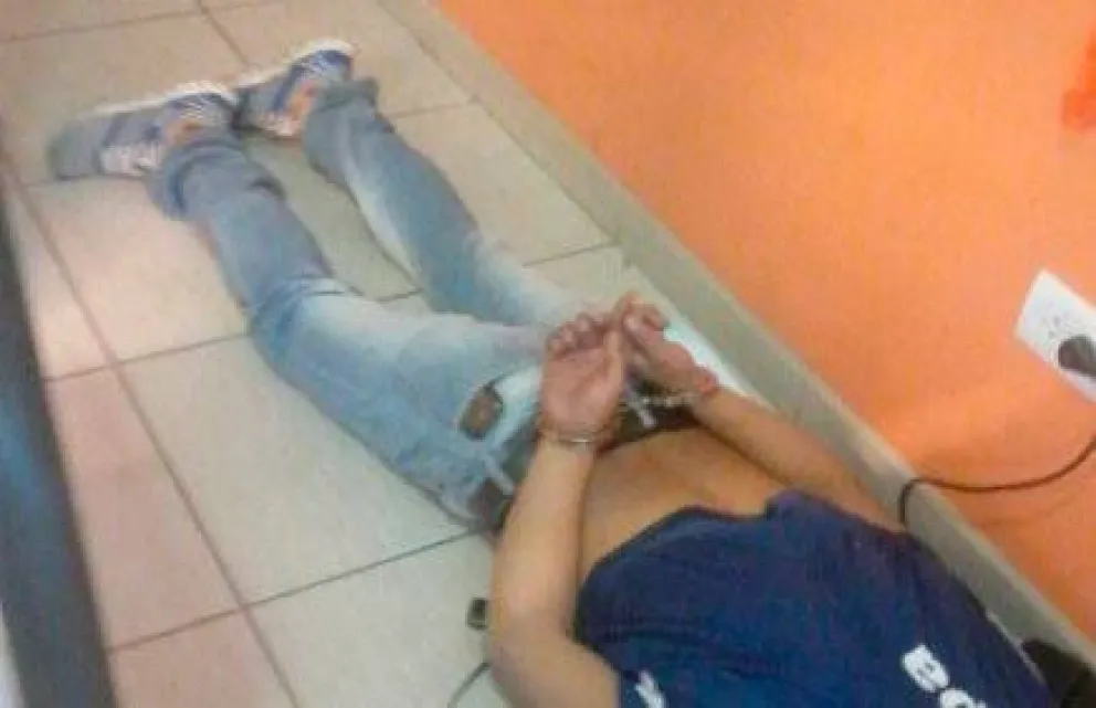 Detienen a sujeto que asaltó rotisería