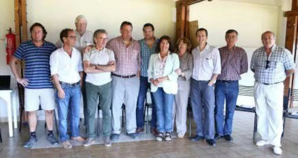 Trabajan para conformar red de partidos vecinales en Río Negro