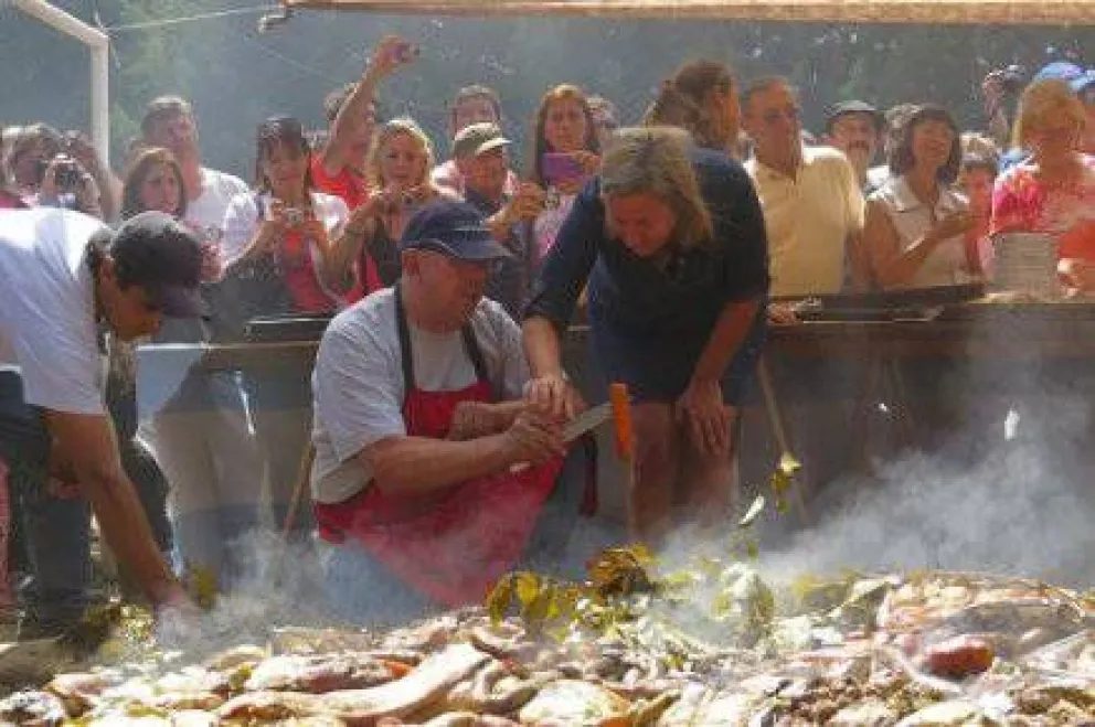 Colonia Suiza celebró la 3° Fiesta Nacional del Curanto