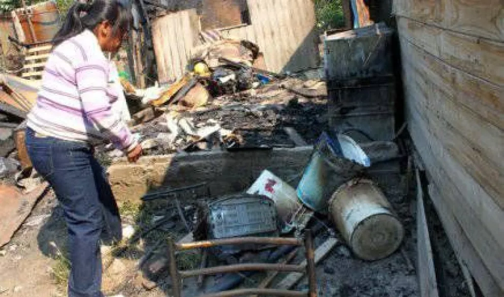 Perdió todo en un incendio y necesita ayuda "para salir adelante"