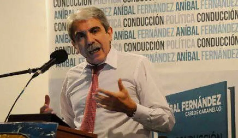 Aníbal Fernandez presenta hoy su último libro en Bariloche