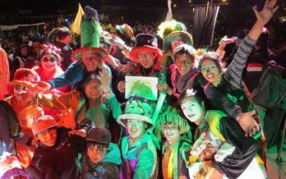 15 mil personas disfrutaron de los Carnavales Populares
