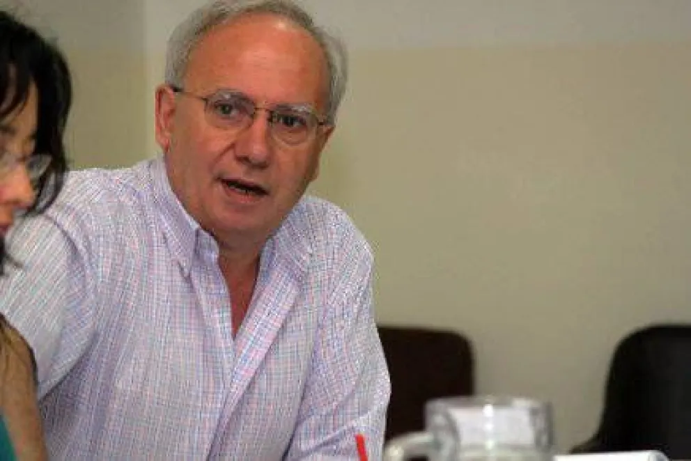 Críticas del Concejo a la múltiple habilitación comercial en un local