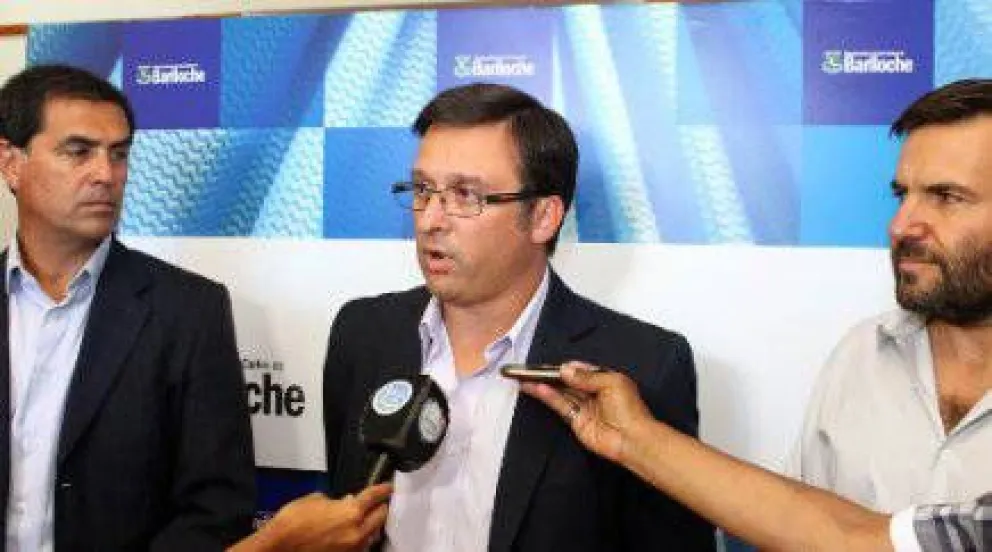 Gobierno cargó contra Weretilneck y el Contralor por críticas al ATN