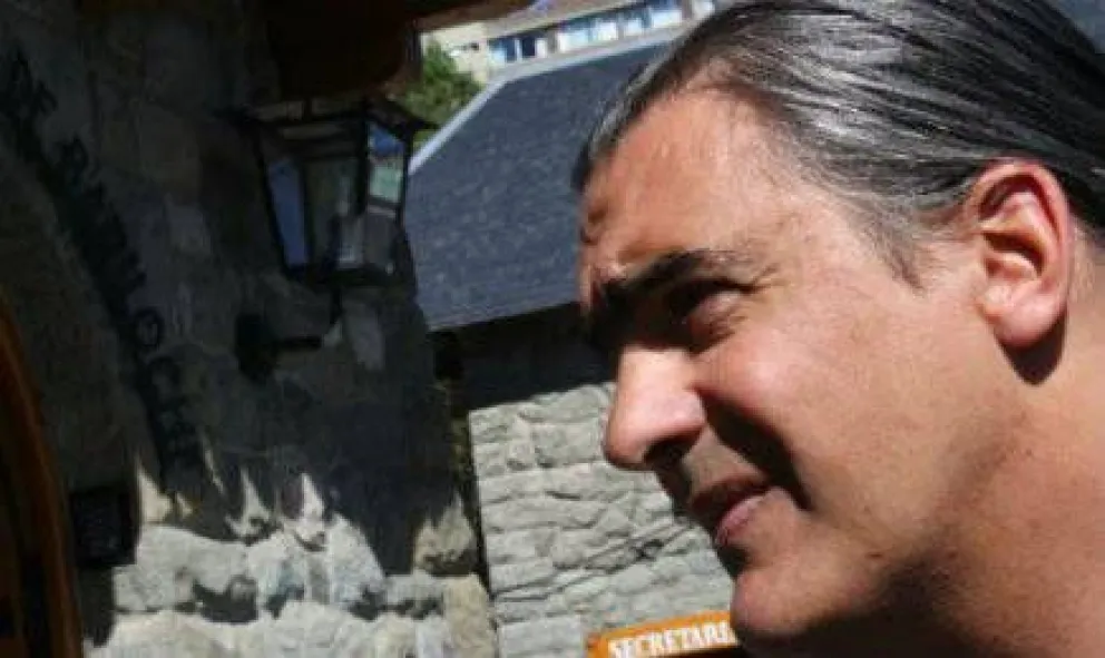 Valeri admite acercamiento con Gennuso