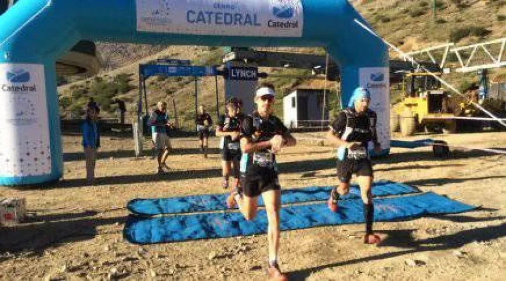 Cruce Columbia: los corredores arrancaron con todo