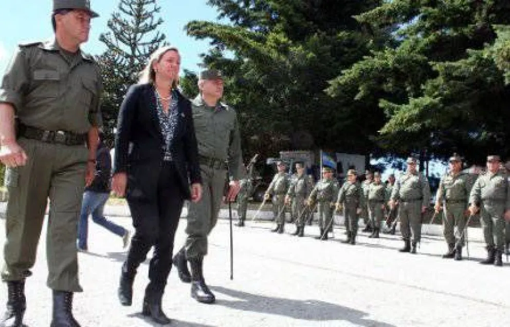 Martini destacó el rol de Gendarmería “para garantizar la paz social”