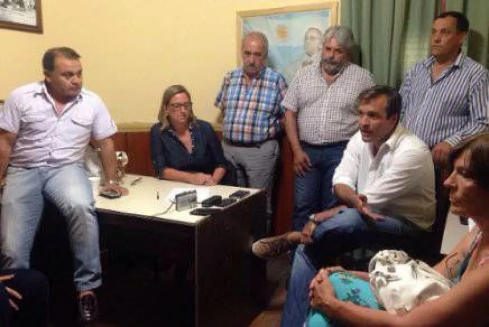 Rebelión de Intendentes contra manejo provincial del bono petrolero