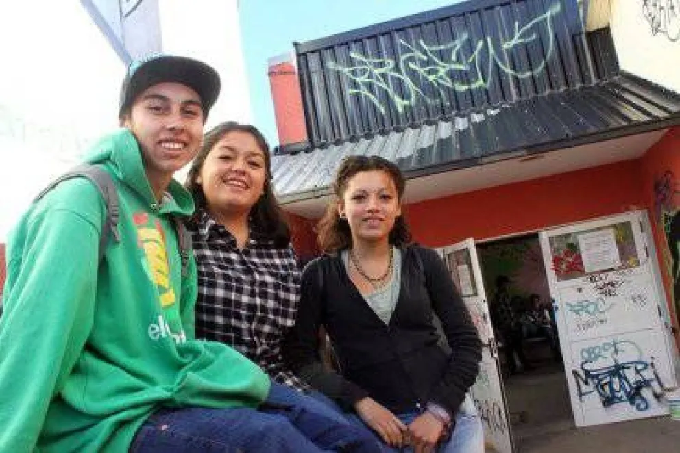 Habilitan escuela de verano para estudiantes de nivel secundario