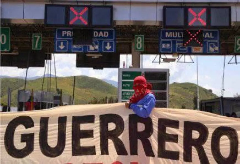 Un barilochense en Ayotzinapa