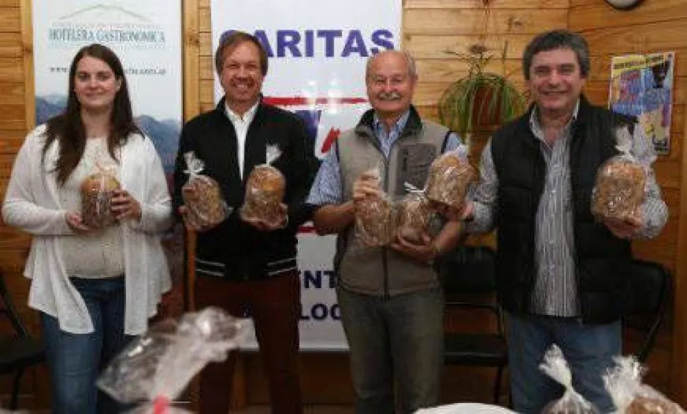 Empresarios donaron pandulces