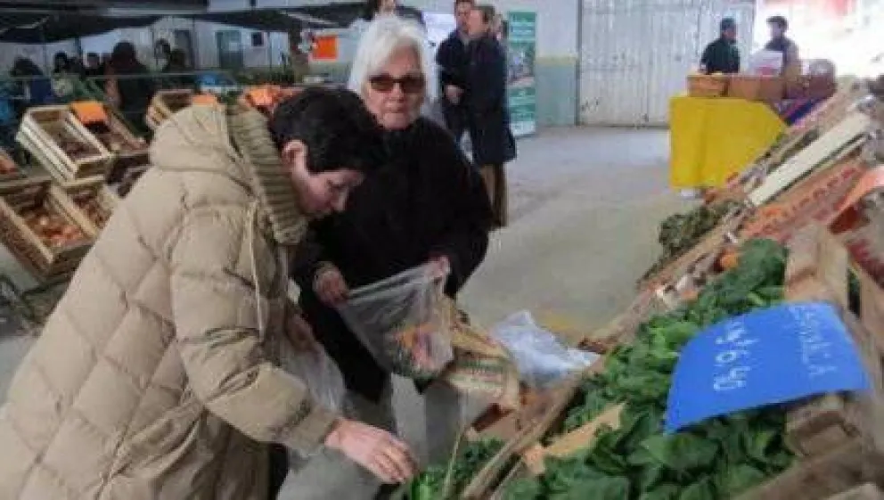 Reabre Mercado Comunitario Municipal con variada oferta