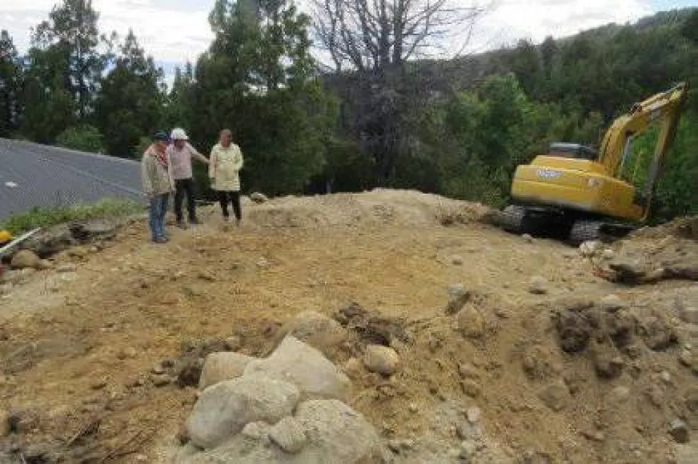 Comenzó la construcción del nuevo tanque de agua en Melipal