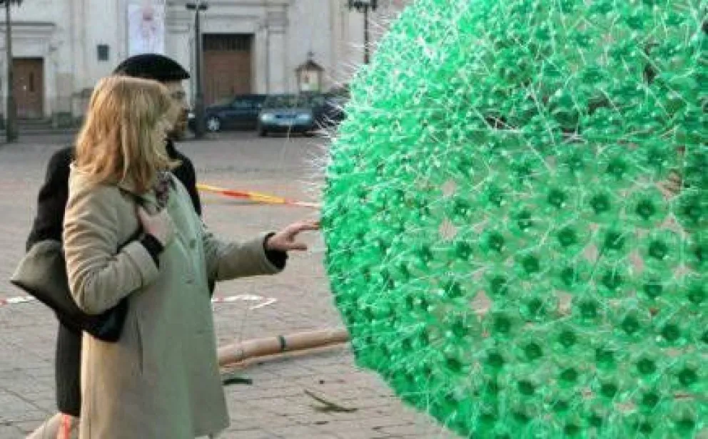 Club Andino realizará un árbol de navidad con botellas descartables