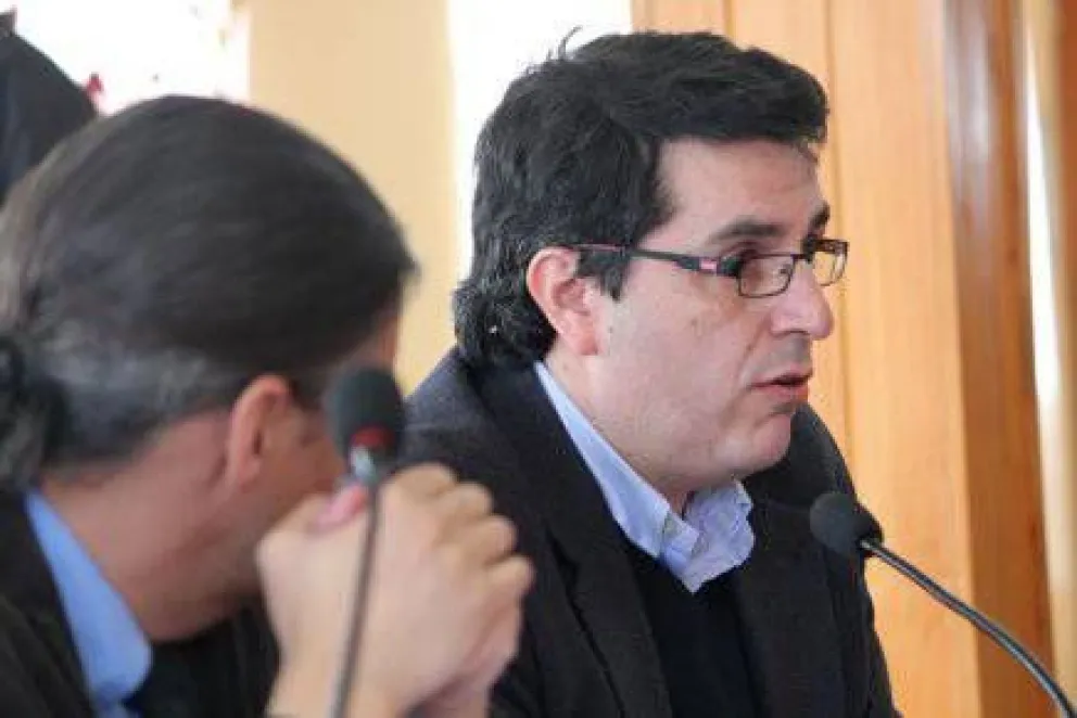 Impulsan "contribución" del turismo estudiantil para financiar becas de jóvenes