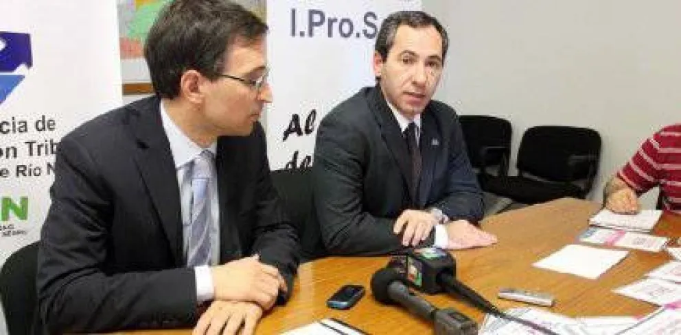 IPROSS: habilitan línea gratuita para denunciar cobro del plus profesional
