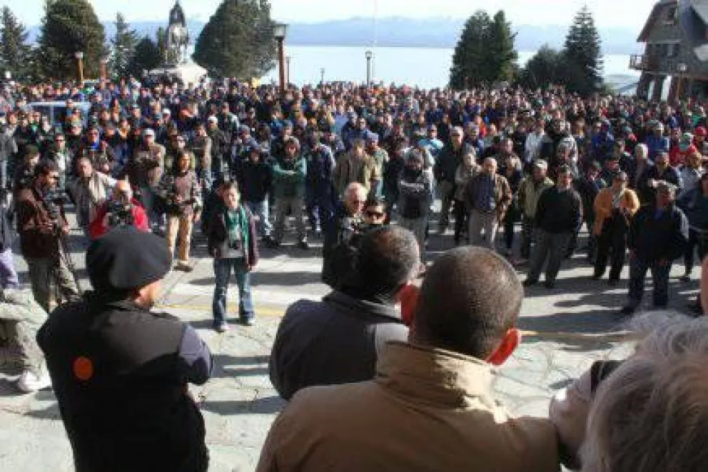 Trabajo dictó la conciliación obligatoria: municipales vuelven a sus tareas