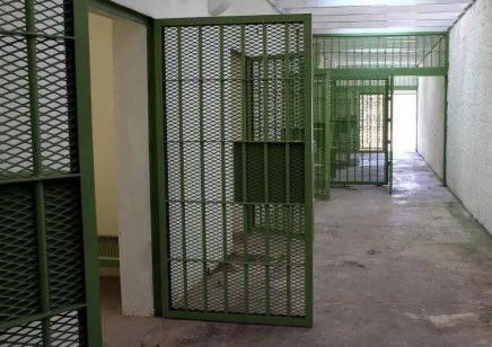 Ordenan refacciones urgentes en la Unidad Penal III