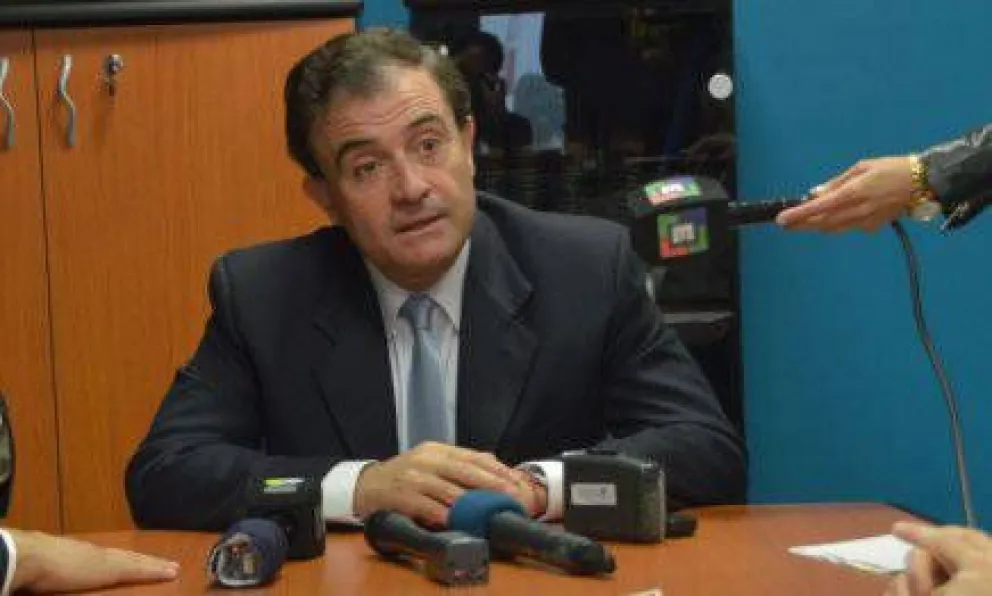 Pesatti busca inversores en China